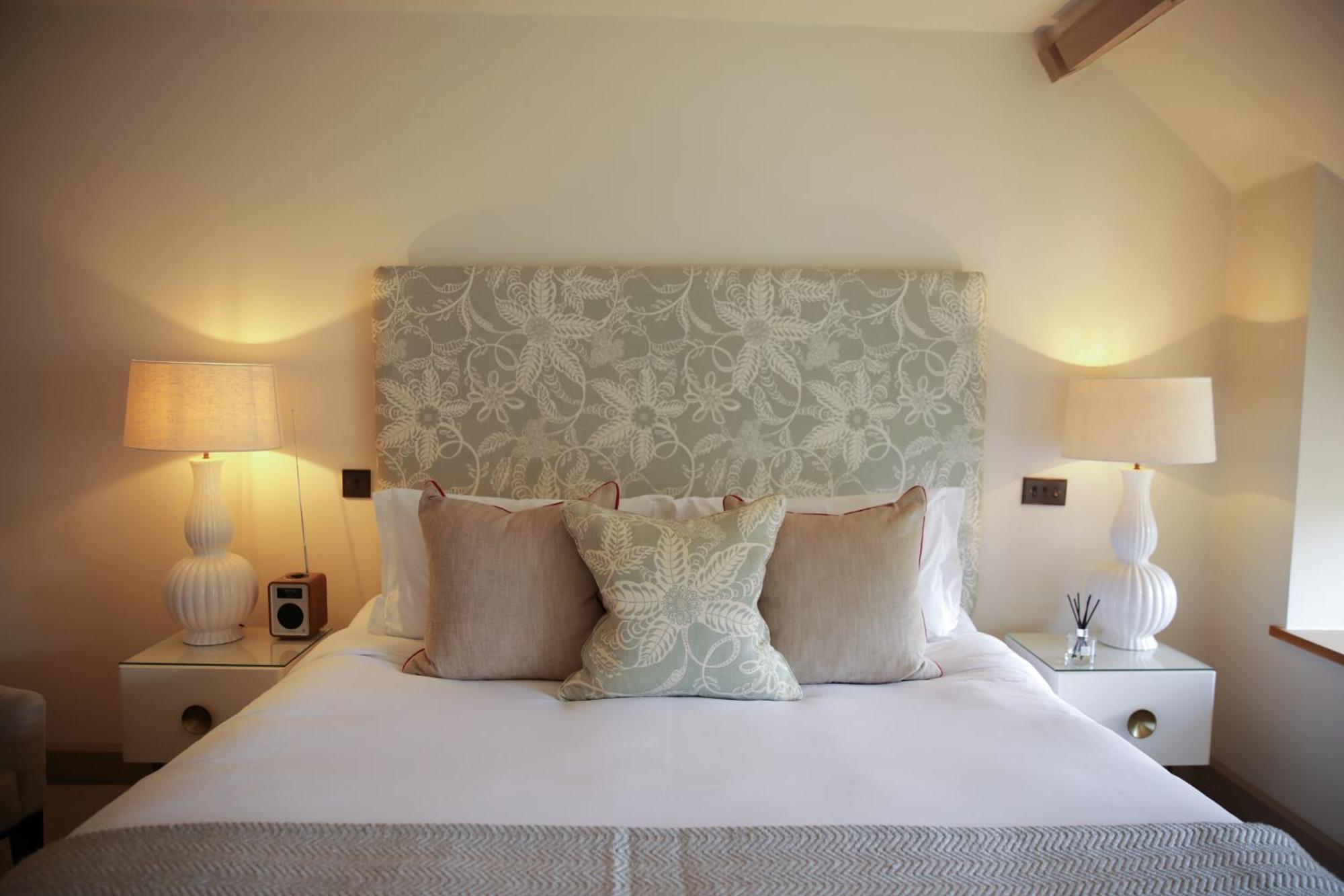 Classic Double Room,1665410272:JPEG